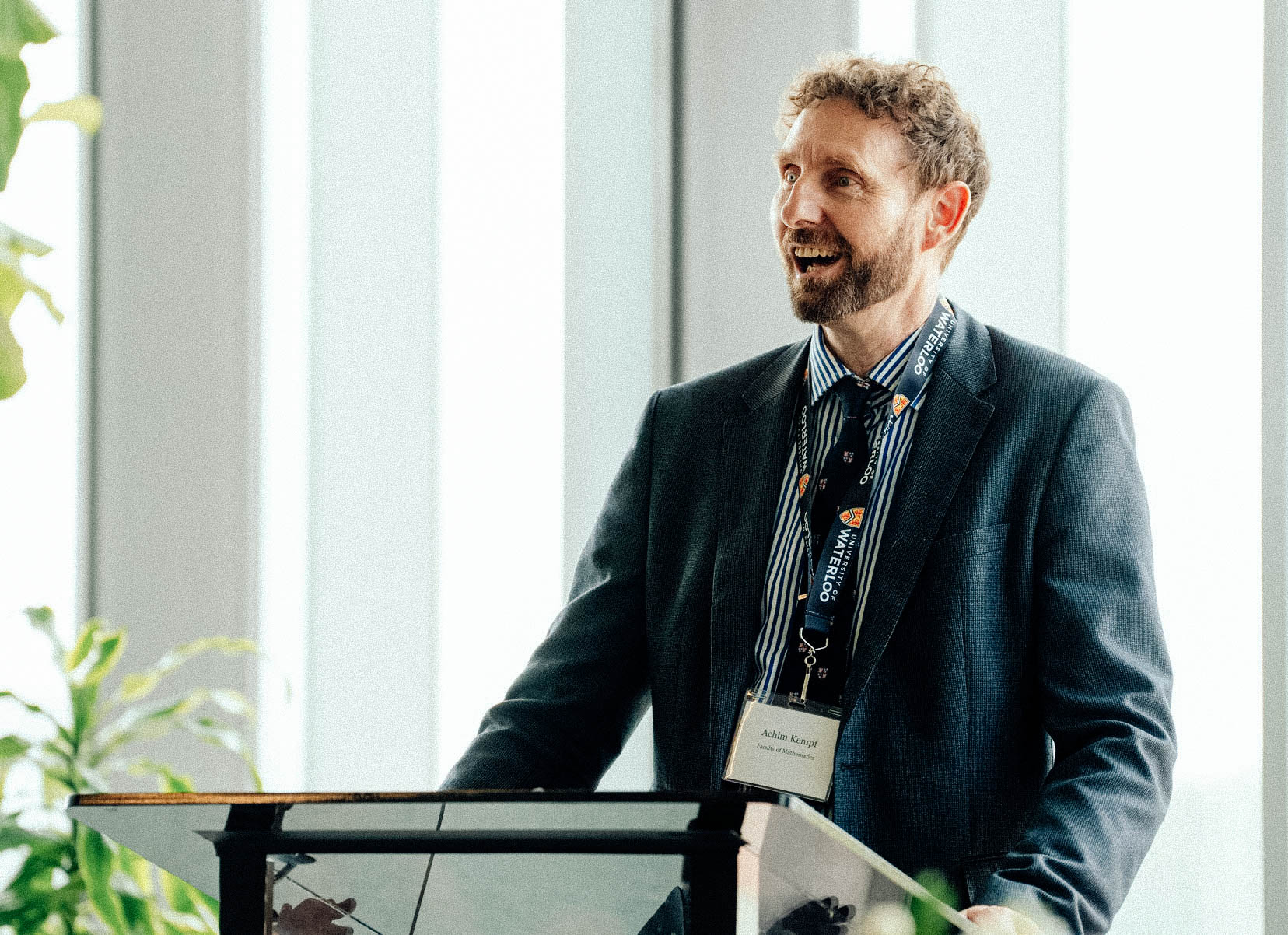 Prof. Dr. Achim Kempf von der University of Waterloo in Kanada ist überzeugt davon, dass KI und Quantencomputer künftig voneinander profitieren werden.