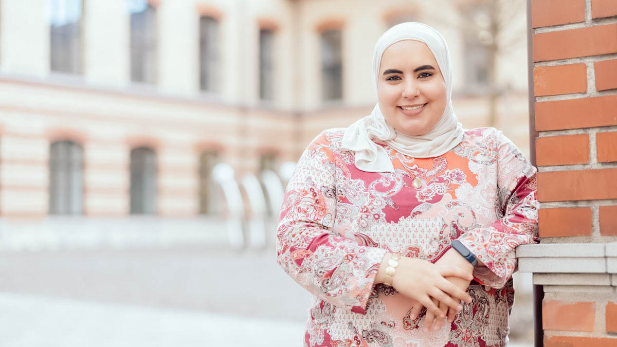 “We’re trying to develop a kind of instruction manual for working with AI”