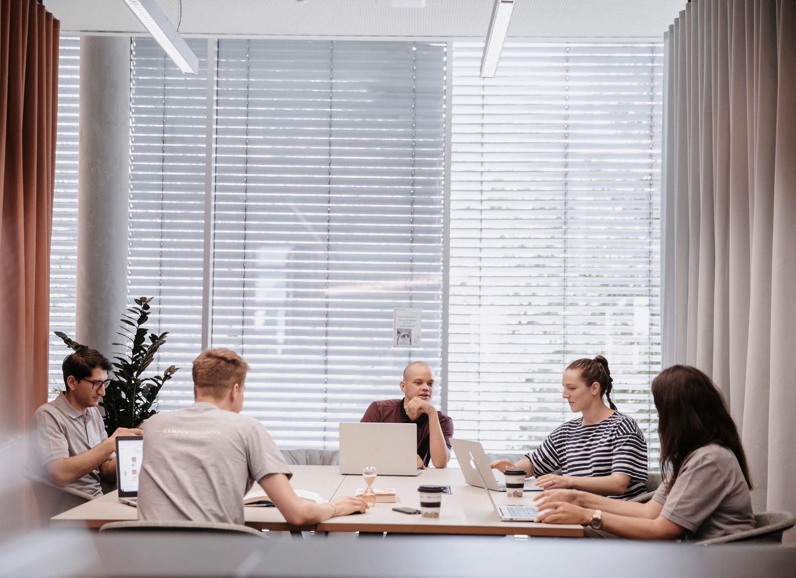 Austausch in den Räumlichkeiten der Campus Founders – der Heilbronner Heimat für Start-ups.